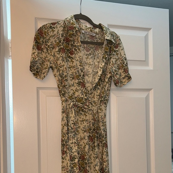 Zara Dresses & Skirts - Zara Cream Floral Wrap Midi Dress with Green & Rust Bloom